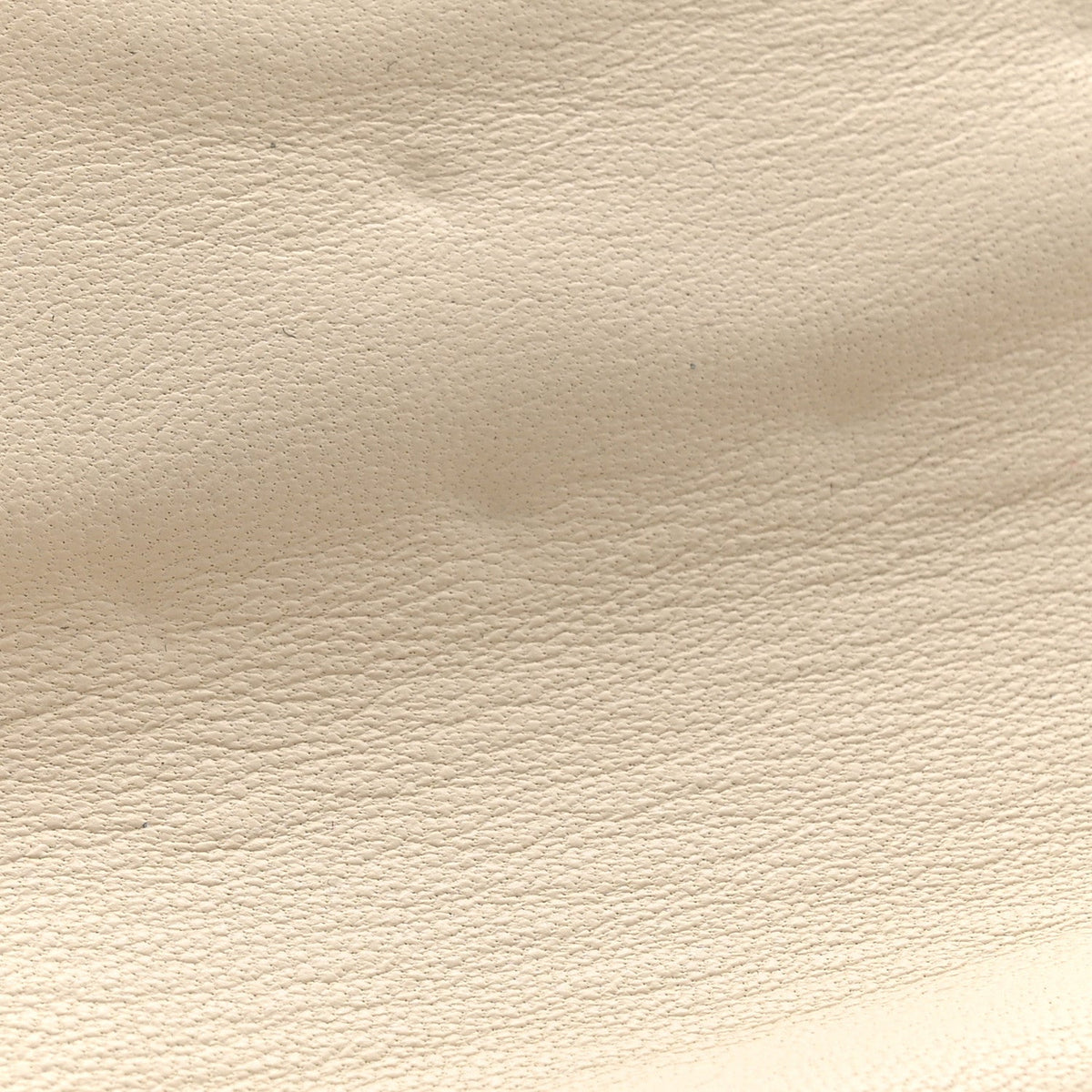 Lambskin Rockstud Spike Belt Bag 85 Ivory