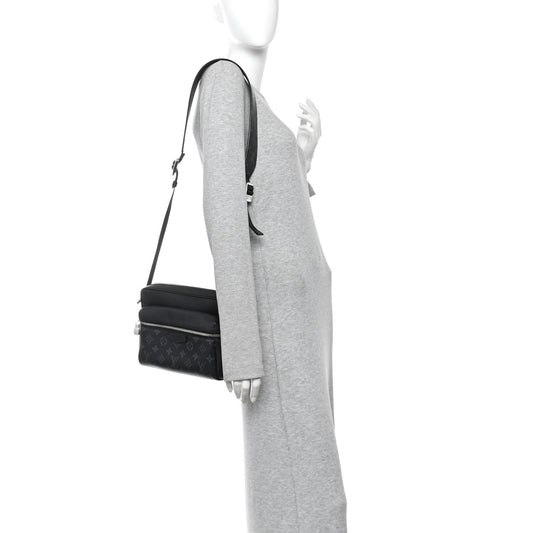 Taiga Monogram Eclipse Outdoor Messenger Black