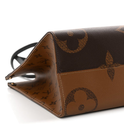 Reverse Monogram Giant Onthego MM