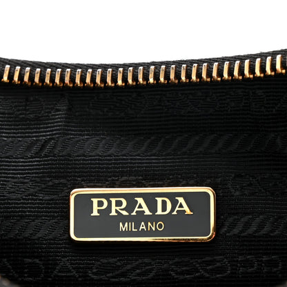 Saffiano Lux Re-Edition 2005 Shoulder Bag Black
