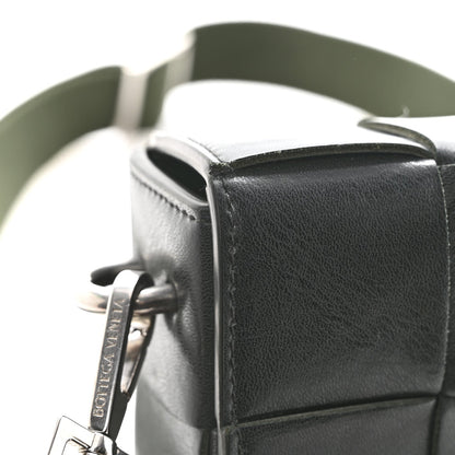 Calfskin Maxi Intreccio Cassette With Strap Bag Dark Green