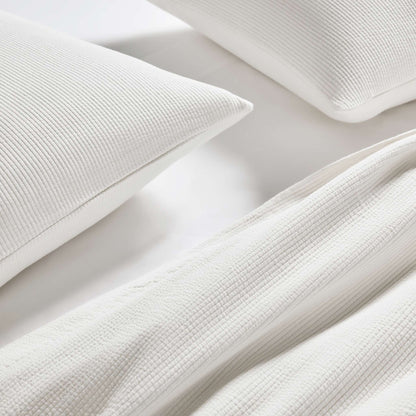 Ribbed Matelasse Sham Set