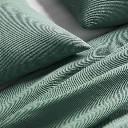 Ribbed Matelasse Quilt - Last Call