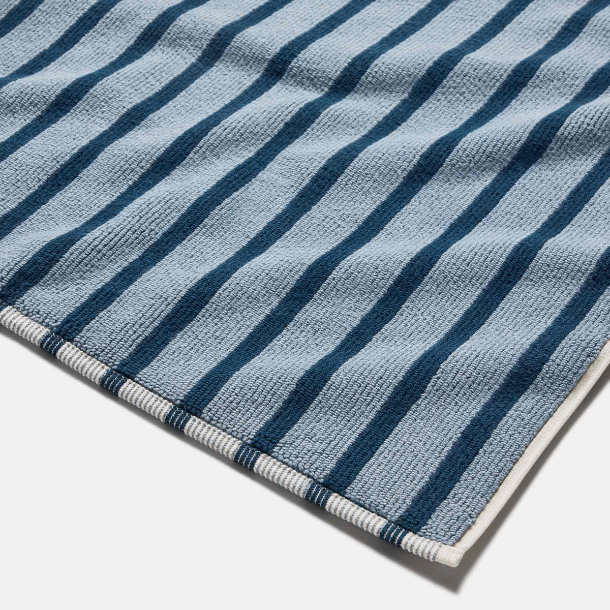 Reversible Looped Bath Mat