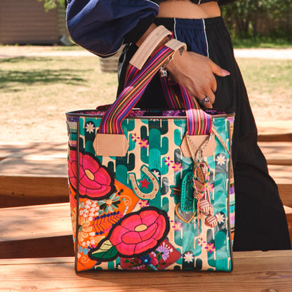 Dezi Classic Tote
