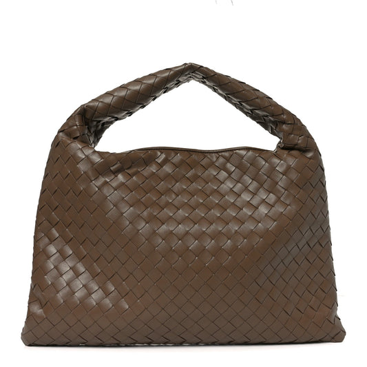 Calfskin Intrecciato Small Hop Pinecone