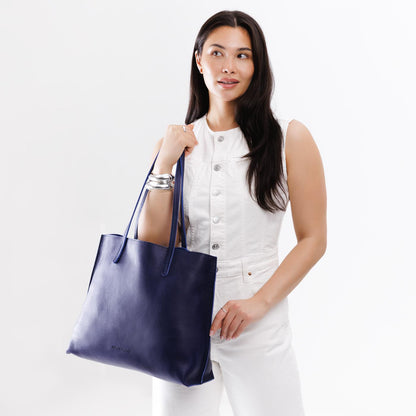 August Tote