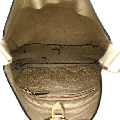 Metallic Pebbled Calfskin Small Rockstud Flip-Lock Messenger Bag Platino