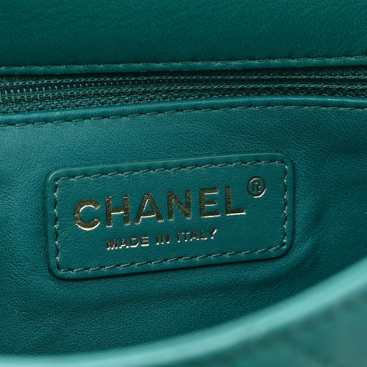 Lambskin Quilted Small Easy Carry Flap Green