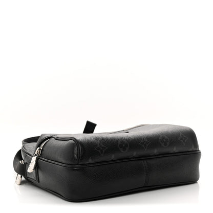 Taiga Monogram Eclipse Outdoor Messenger Black