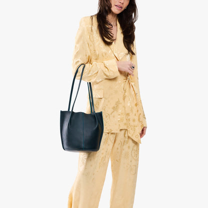 Devan Bucket Tote