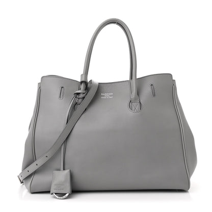Smooth Calfskin Small Hampton Carry All Bag Grey